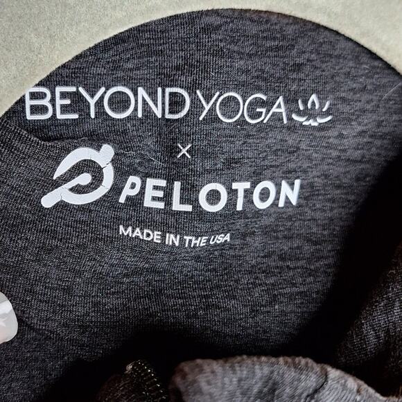 Beyond yoga x peloton collab on the go jacket space dye black size small yoga - Picture 8 of 9